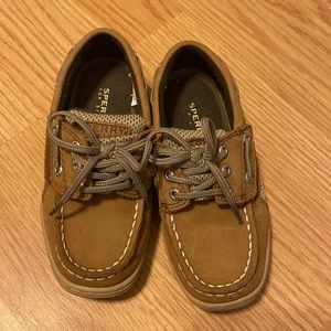 Boys sperry boat shoes